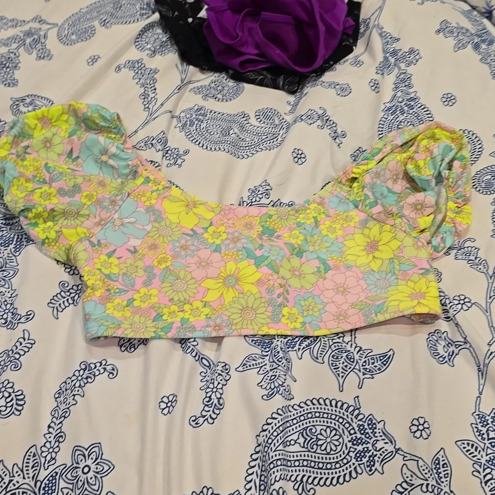 ❤️10/$13 Nwot cat and jack swim top